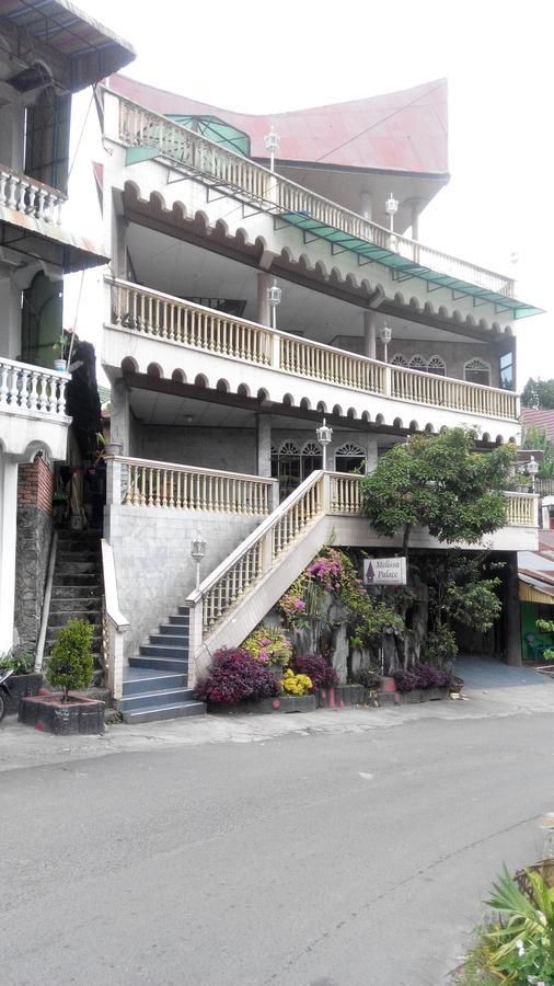 Melissa Palace Hotel And Karaoke Parapat Exterior foto